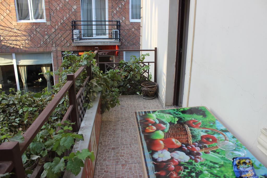 Hotel Lions Tbilisi Exterior foto