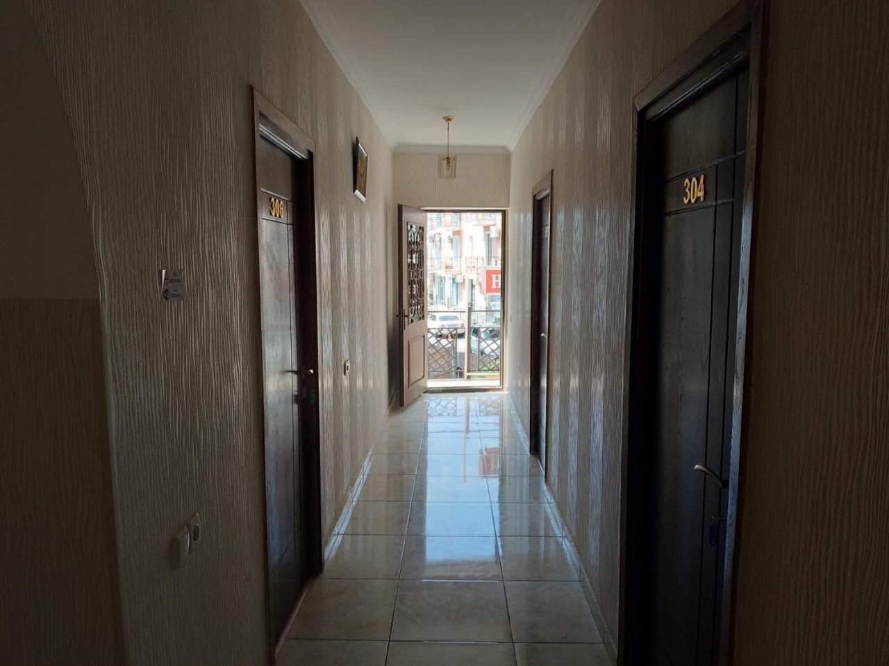 Hotel Lions Tbilisi Exterior foto