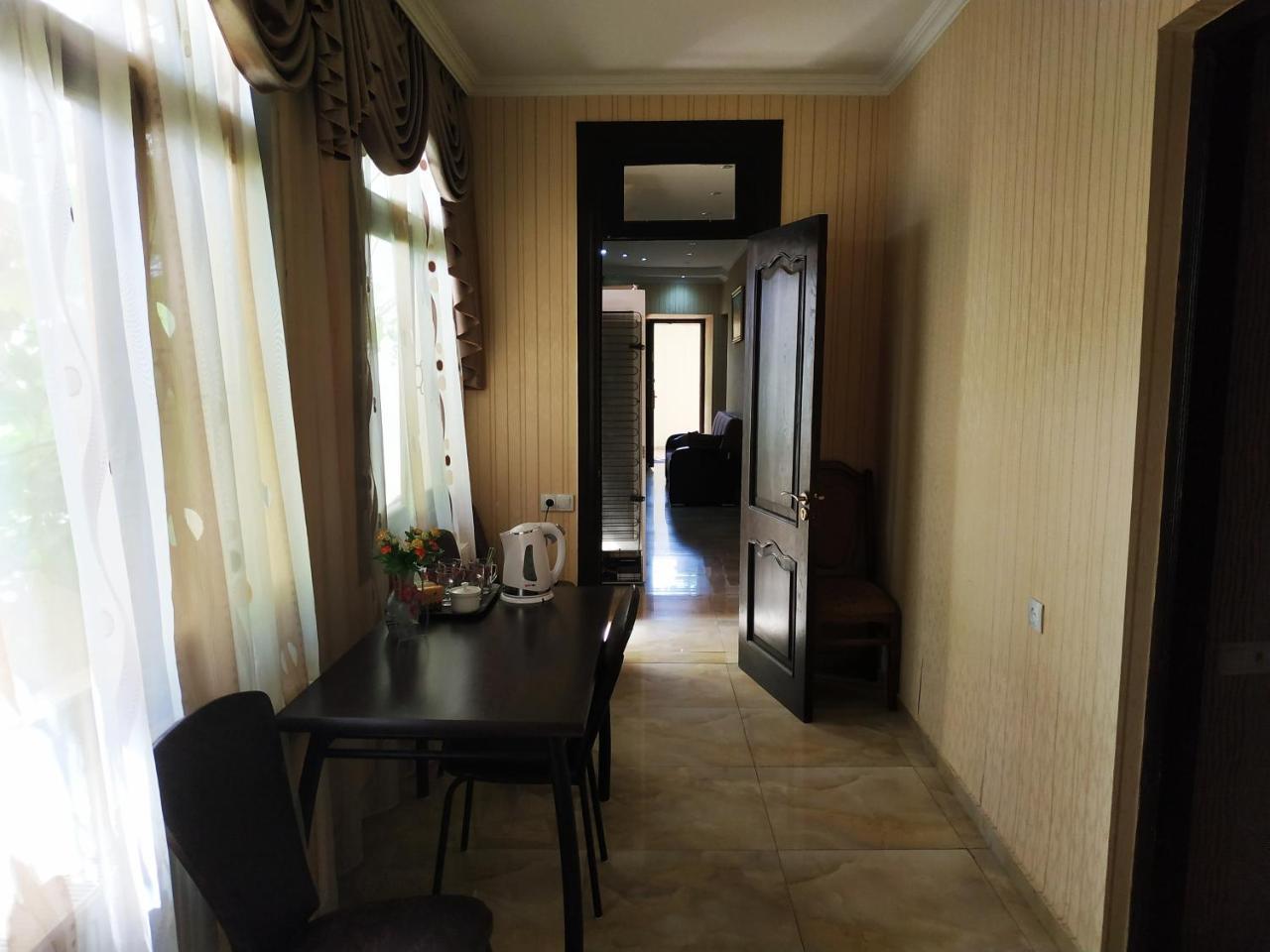 Hotel Lions Tbilisi Exterior foto