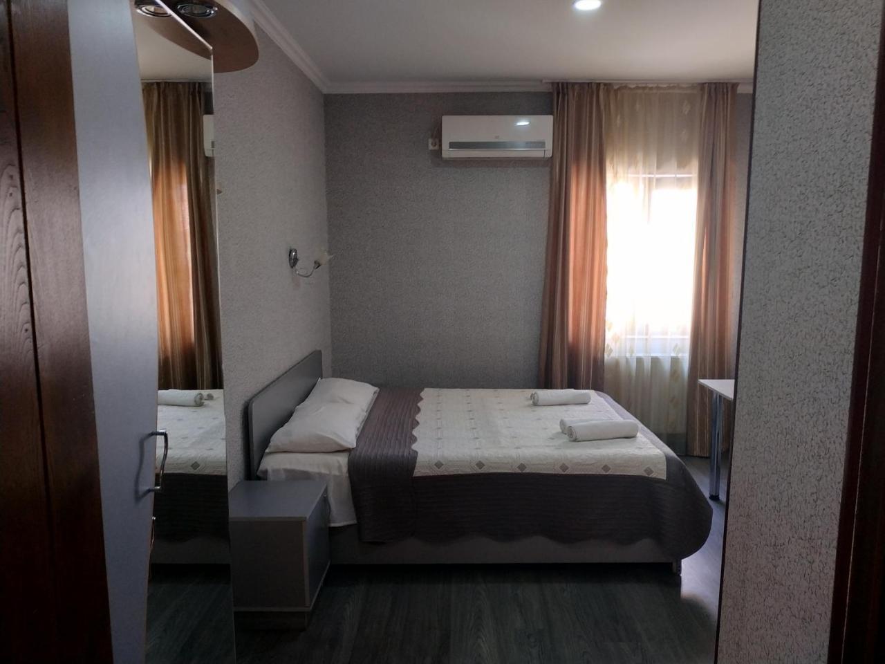 Hotel Lions Tbilisi Exterior foto
